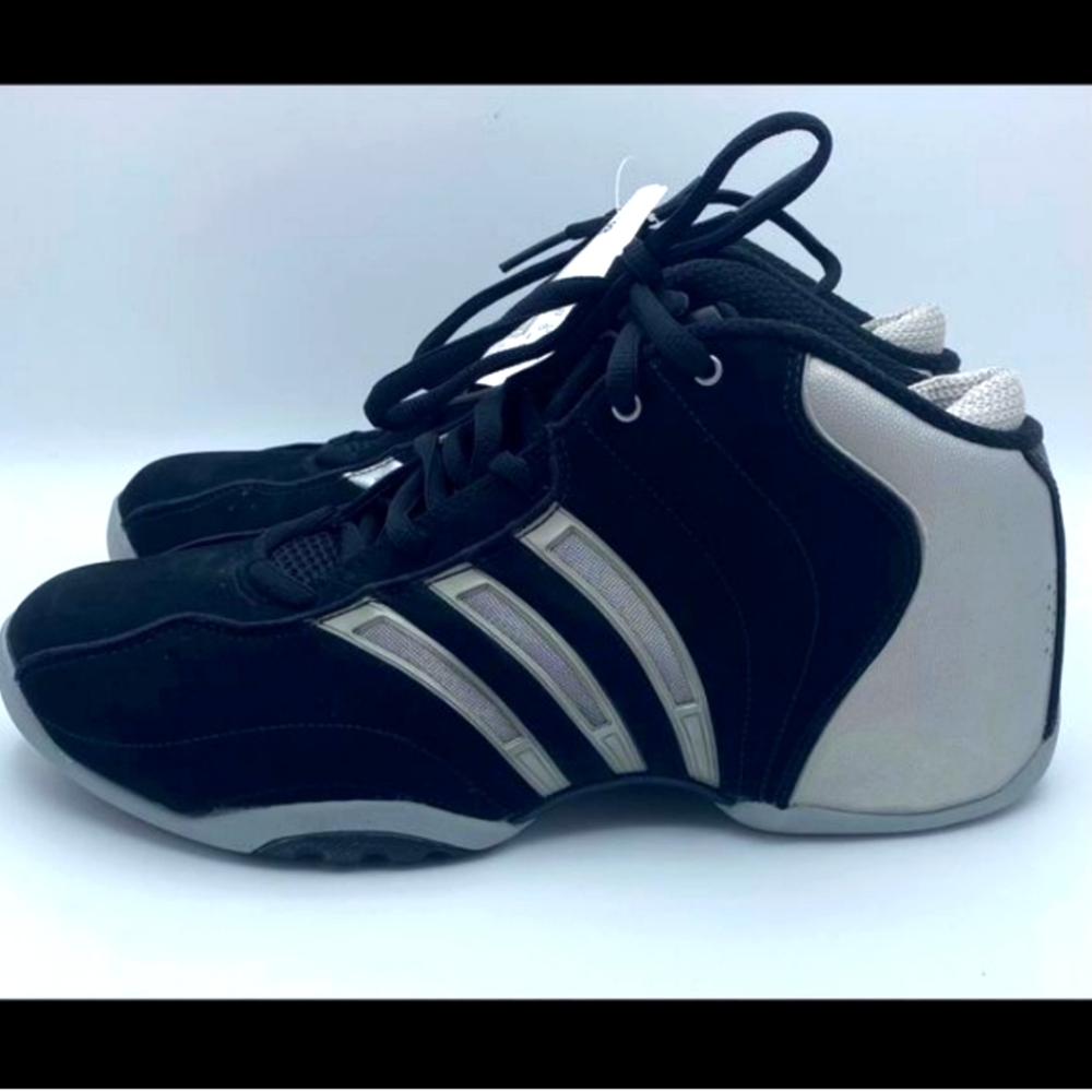 mens basketball shoes size 7.5